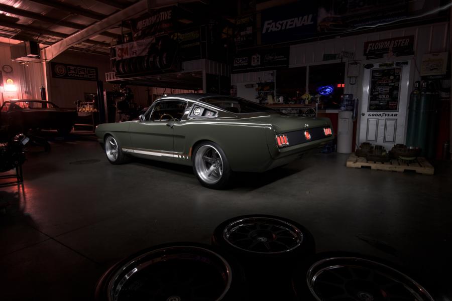  Ford Mustang Fastback Espionage by Ringbrothers 2015 года  (фото 1 из 17)